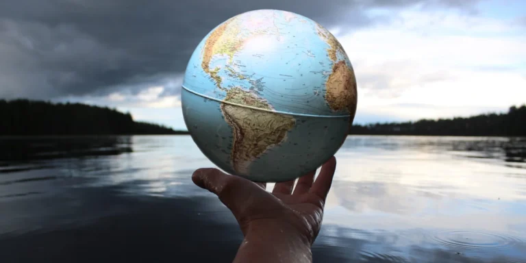 Understanding The Role Of Mixed Reality And It’s Usage In Real-World